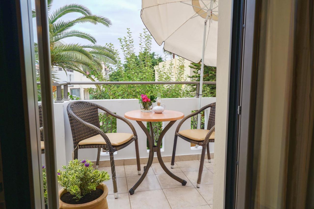 Flamingos Hotel Apartments Като Дарацо Екстериор снимка