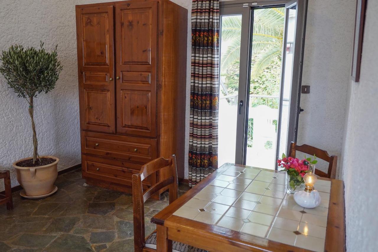 Flamingos Hotel Apartments Като Дарацо Екстериор снимка