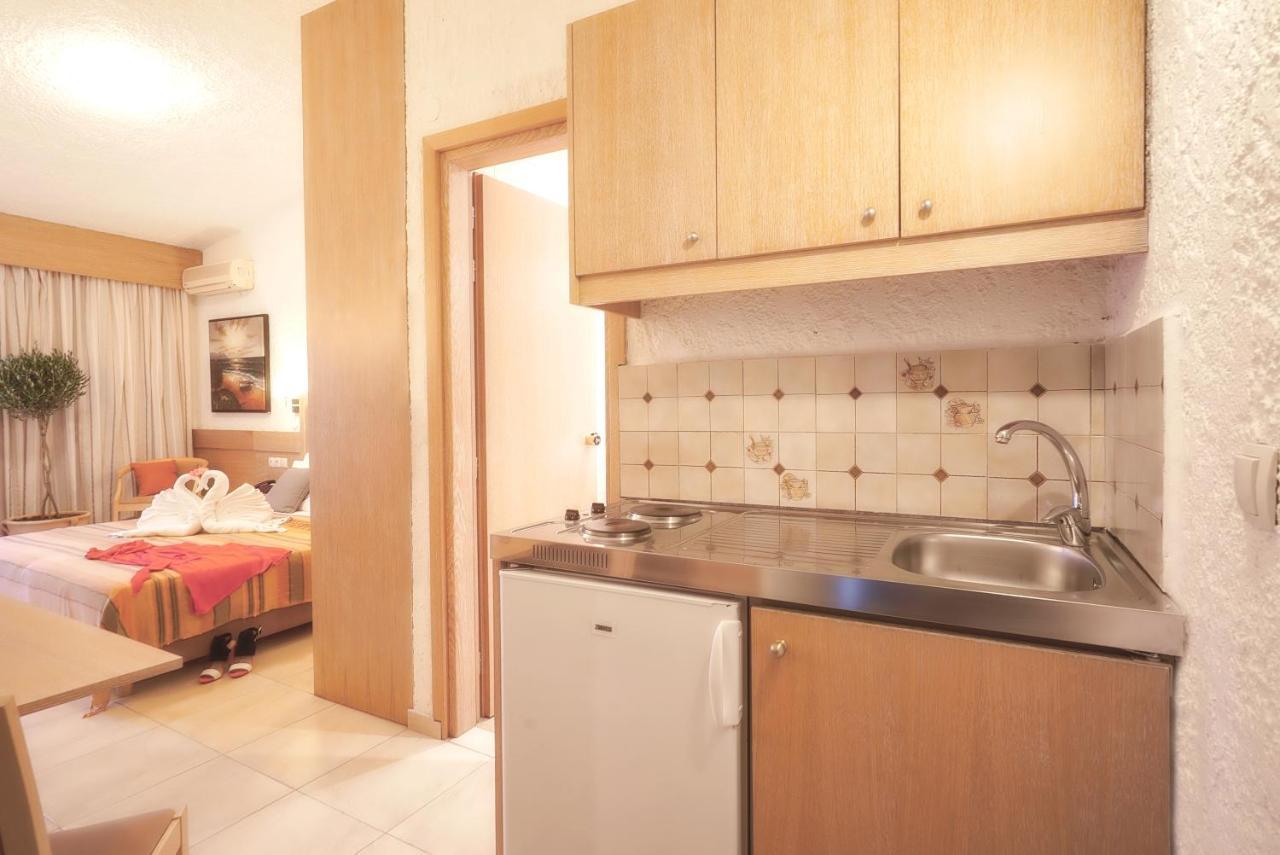 Flamingos Hotel Apartments Като Дарацо Екстериор снимка