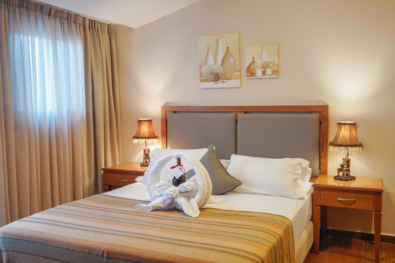 Flamingos Hotel Apartments Като Дарацо Екстериор снимка