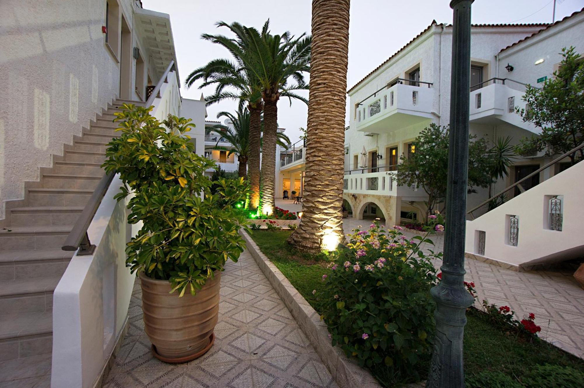 Flamingos Hotel Apartments Като Дарацо Екстериор снимка