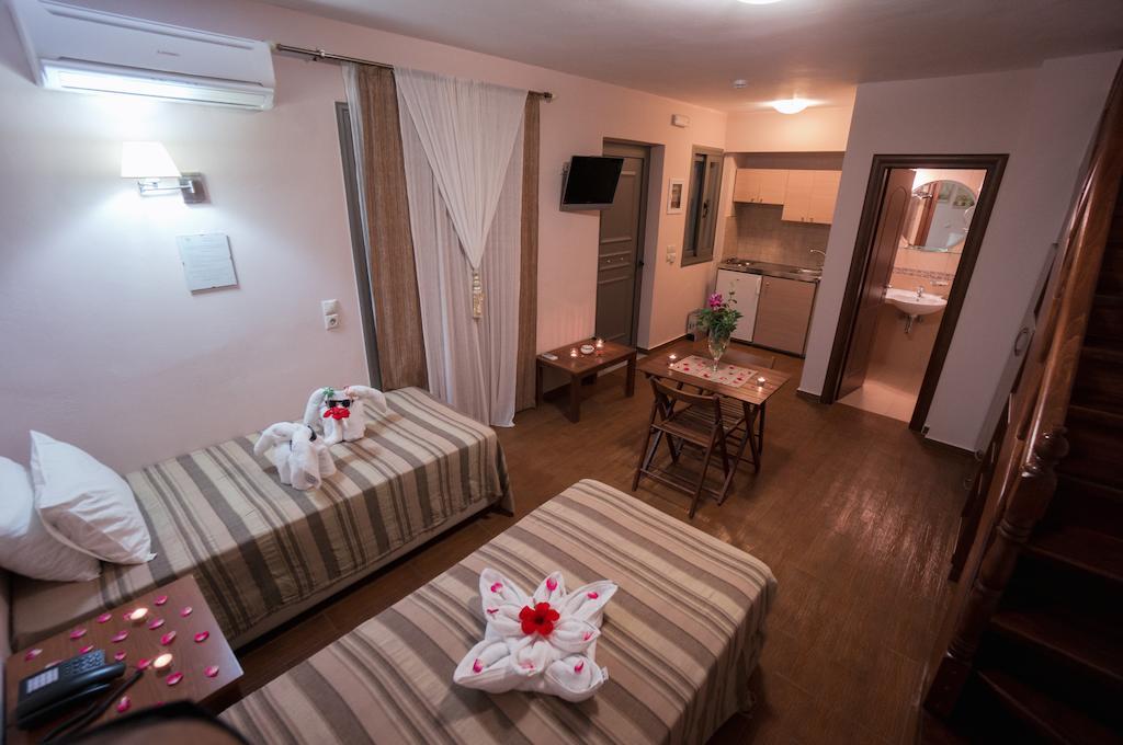 Flamingos Hotel Apartments Като Дарацо Стая снимка