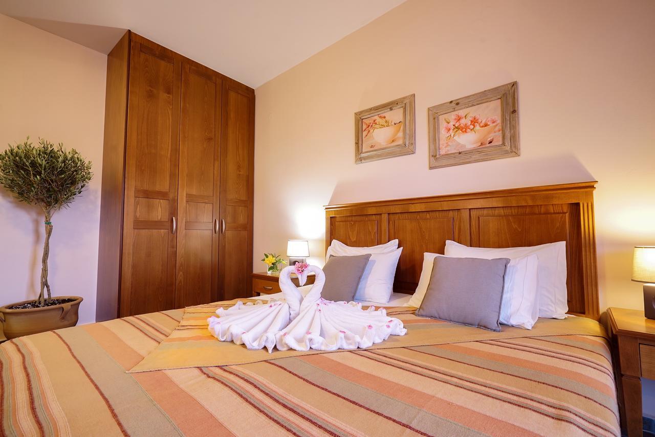 Flamingos Hotel Apartments Като Дарацо Екстериор снимка